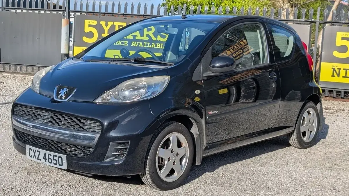 Used Peugeot 107 68 HP (50 kW) 2009 Black Hatchback