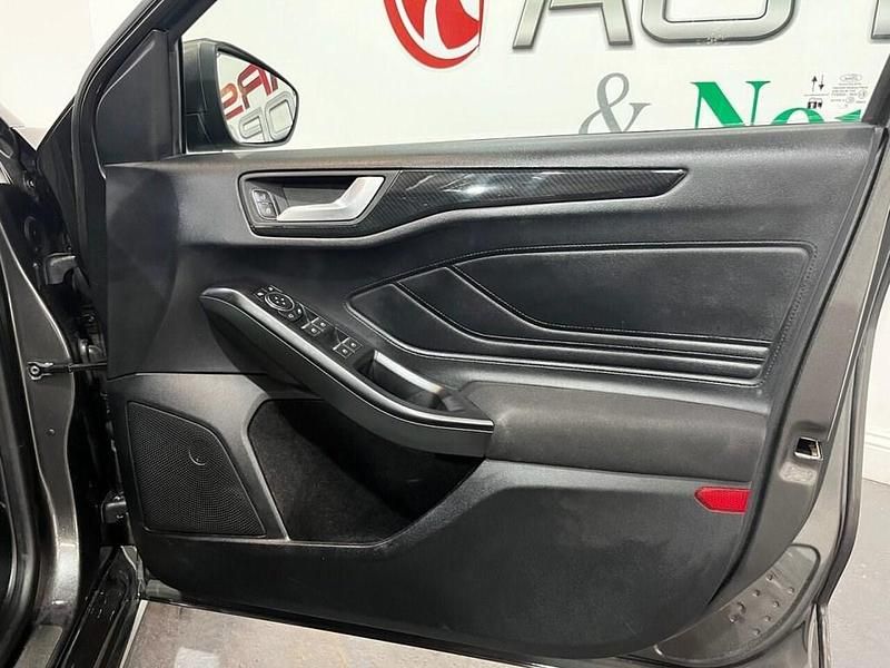 Used Ford Focus ST-Line 120 HP (88 kW) 2020 Grey Hatchback