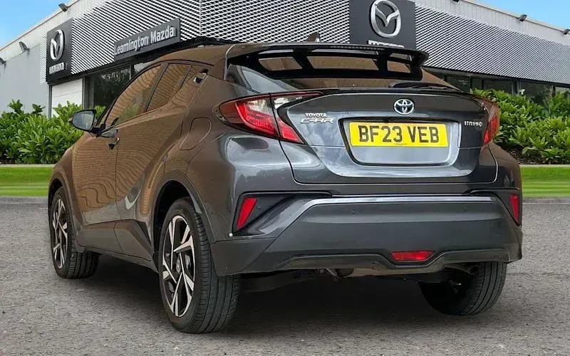 Usado Toyota C-HR Design 122 HP (89 kW) 2023 Cinzento SUV