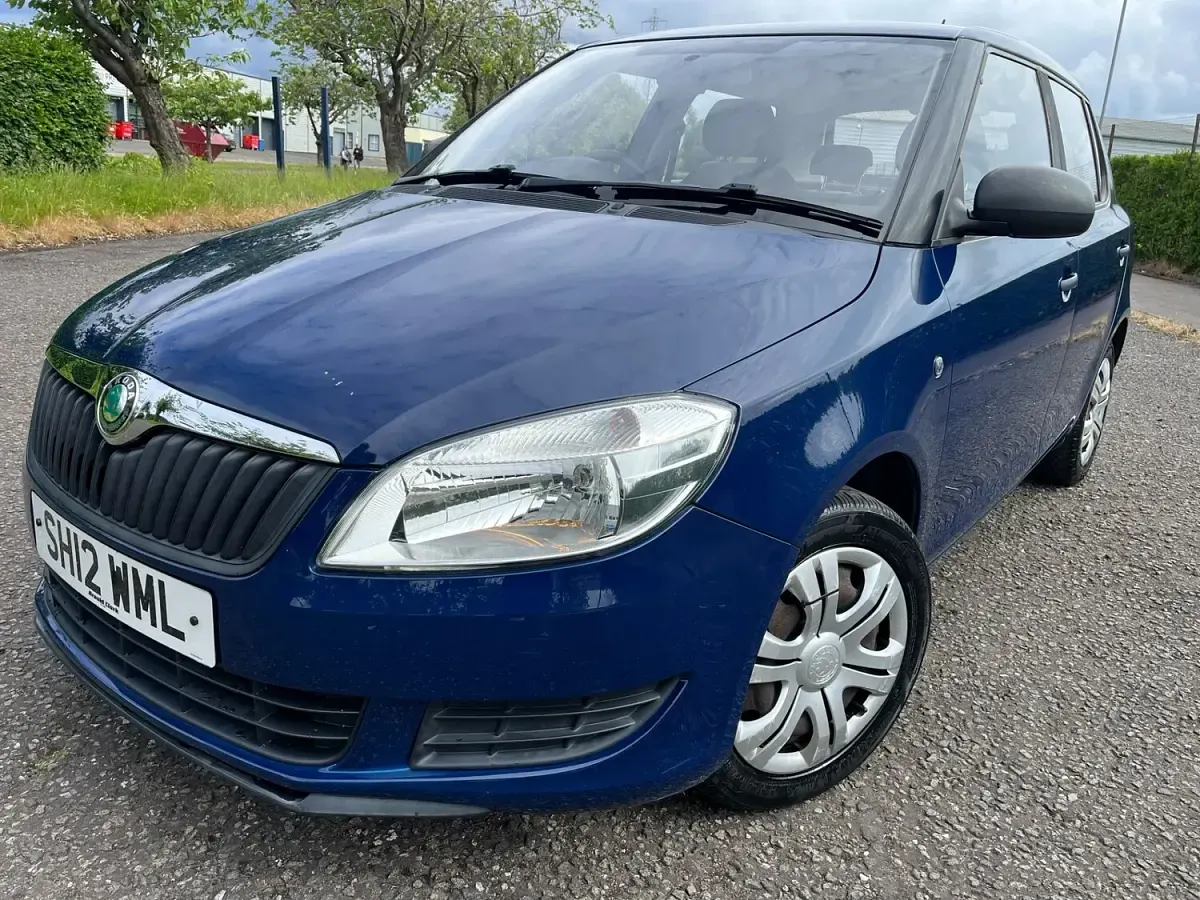 Used Skoda Fabia 60 HP (44 kW) 2012 Blue Hatchback