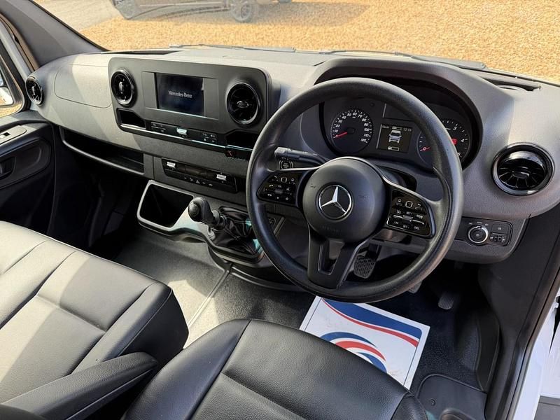 Begagnad Mercedes Sprinter Progressive 141 HK (103 kW) 2021 Vit Van