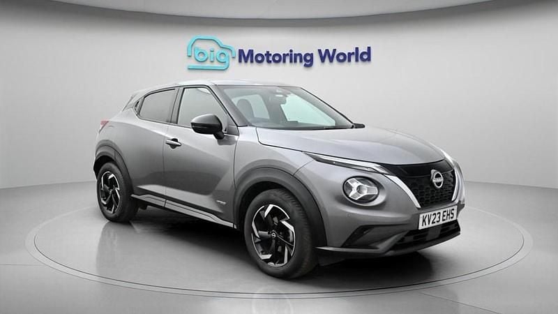 Used Nissan Juke N-Connecta 143 HP (105 kW) 2023 Grey SUV