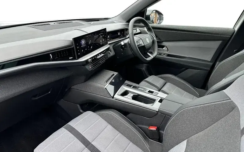 Used Vauxhall Grandland X Ultimate 136 HP (100 kW) 2025 White SUV