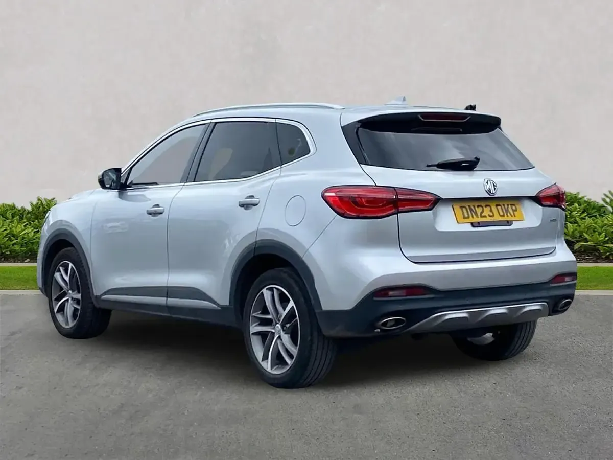 Used MG HS Exclusive 162 HP (119 kW) 2023 Silver SUV
