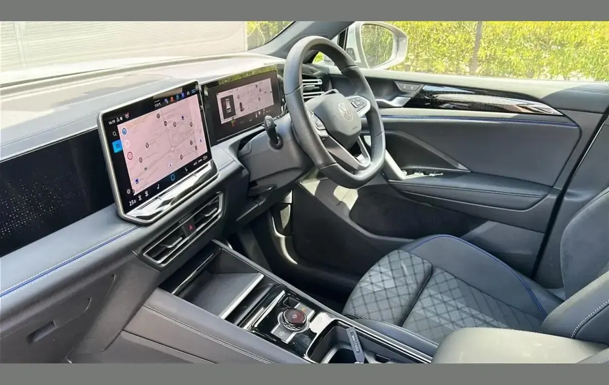 Used VW Tiguan R-line 150 HP (110 kW) 2025 Silver SUV