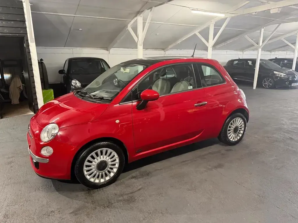 Used Fiat 500 Lounge 69 HP (50 kW) 2013 Red Hatchback