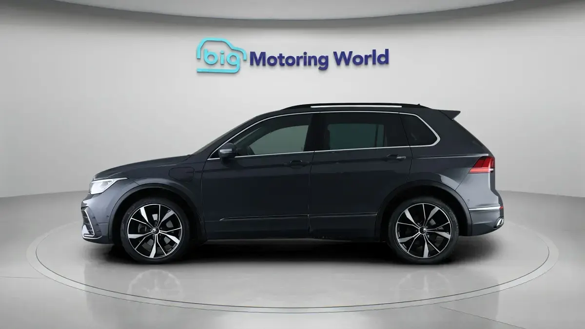 Used VW Tiguan R-line 242 HP (177 kW) 2023 SUV