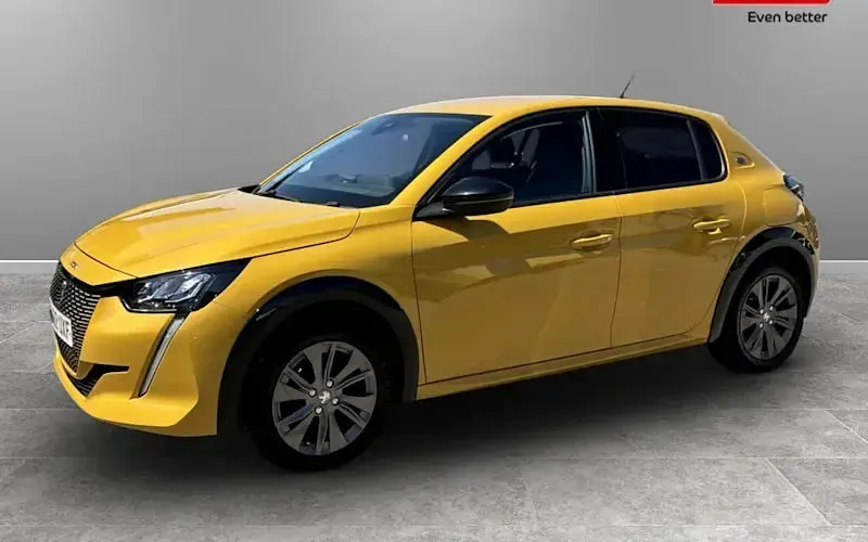 Used Peugeot e-208 Allure Premium 100 kW (136 HP) 2022 Hatchback