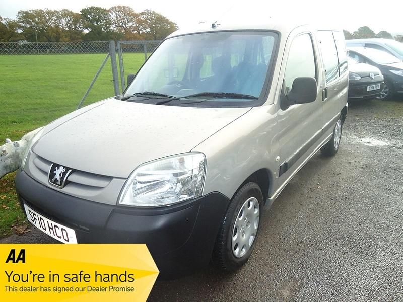 Blue Used 2010 Peugeot Partner Van | £3,000 (Fair price) - Image 1/3