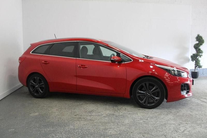 Used Kia Ceed Sportswagon GT-Line 136 HP (100 kW) 2016 Red Estate