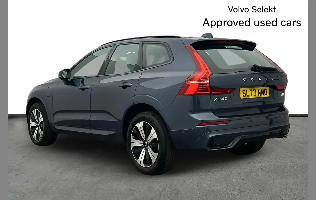 Used Volvo XC60 Plus 345 HP (253 kW) 2023 Blue SUV