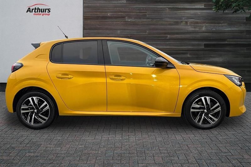 Yellow Used 2022 Peugeot 208 Allure Premium Hatchback | £14,795 (Fair price) - Image 1/4