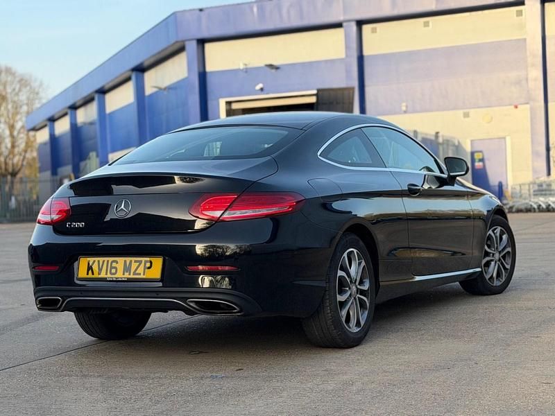 Second-hand Mercedes C200 184 CP (135 kW) 2016 Negru Coupe