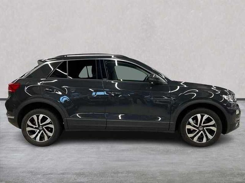 Used VW T-Roc Active 110 HP (80 kW) 2022 Grey SUV