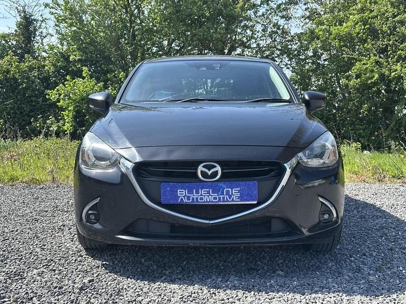Używany Mazda 2 Inclusive 2017 Czarny Hatchback