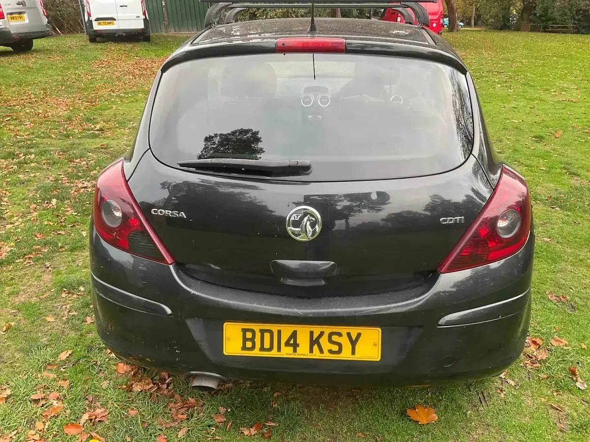 Used Vauxhall Corsa Sportive 95 HP (69 kW) 2014 Black Hatchback