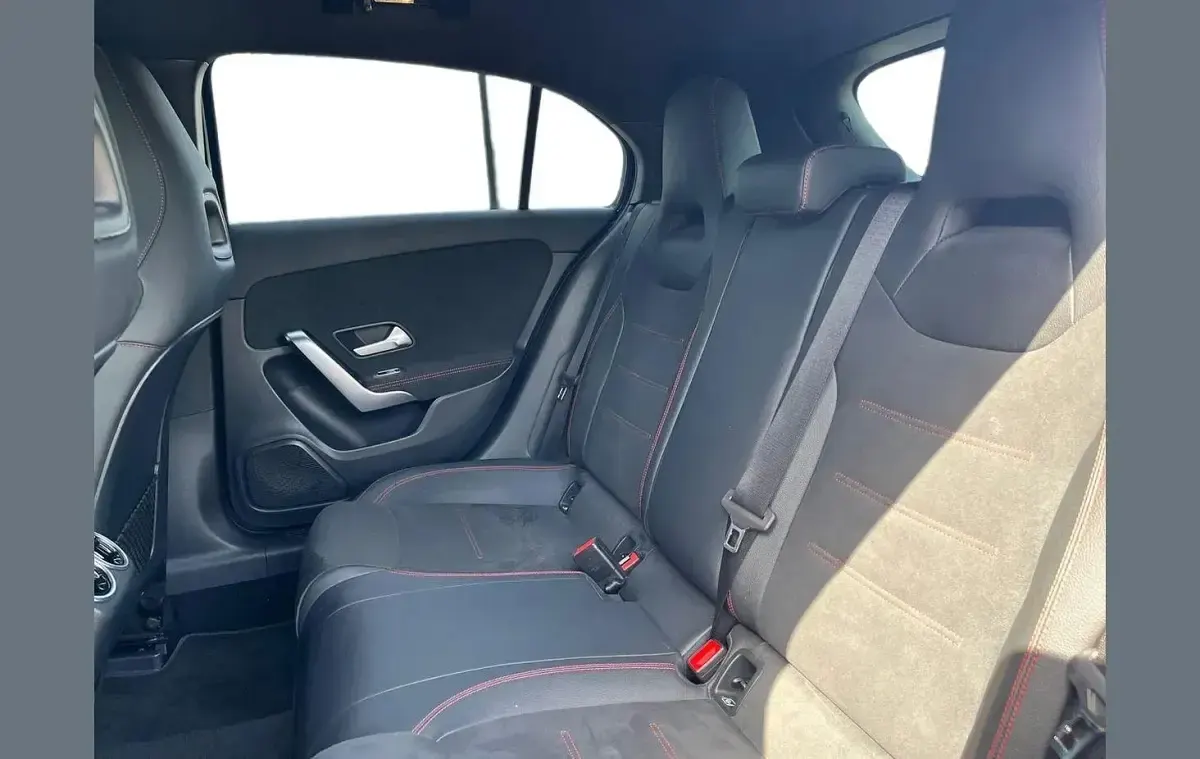 Used Mercedes A200 Executive 150 HP (110 kW) 2021 Blue Hatchback