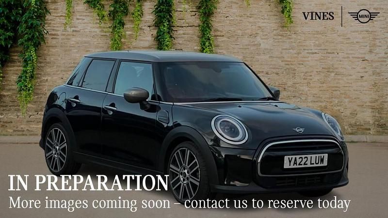 Black Used 2022 Mini Cooper Exclusive Hatchback | £18,900 (A bit pricey) - Image 1/4