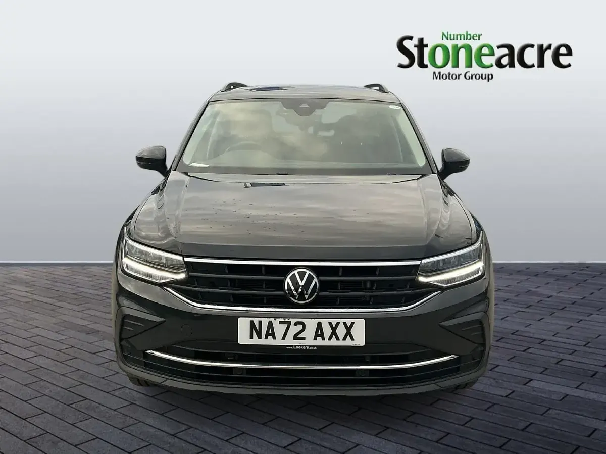 Begagnad VW Tiguan Life 150 HK (110 kW) 2022 Grå SUV