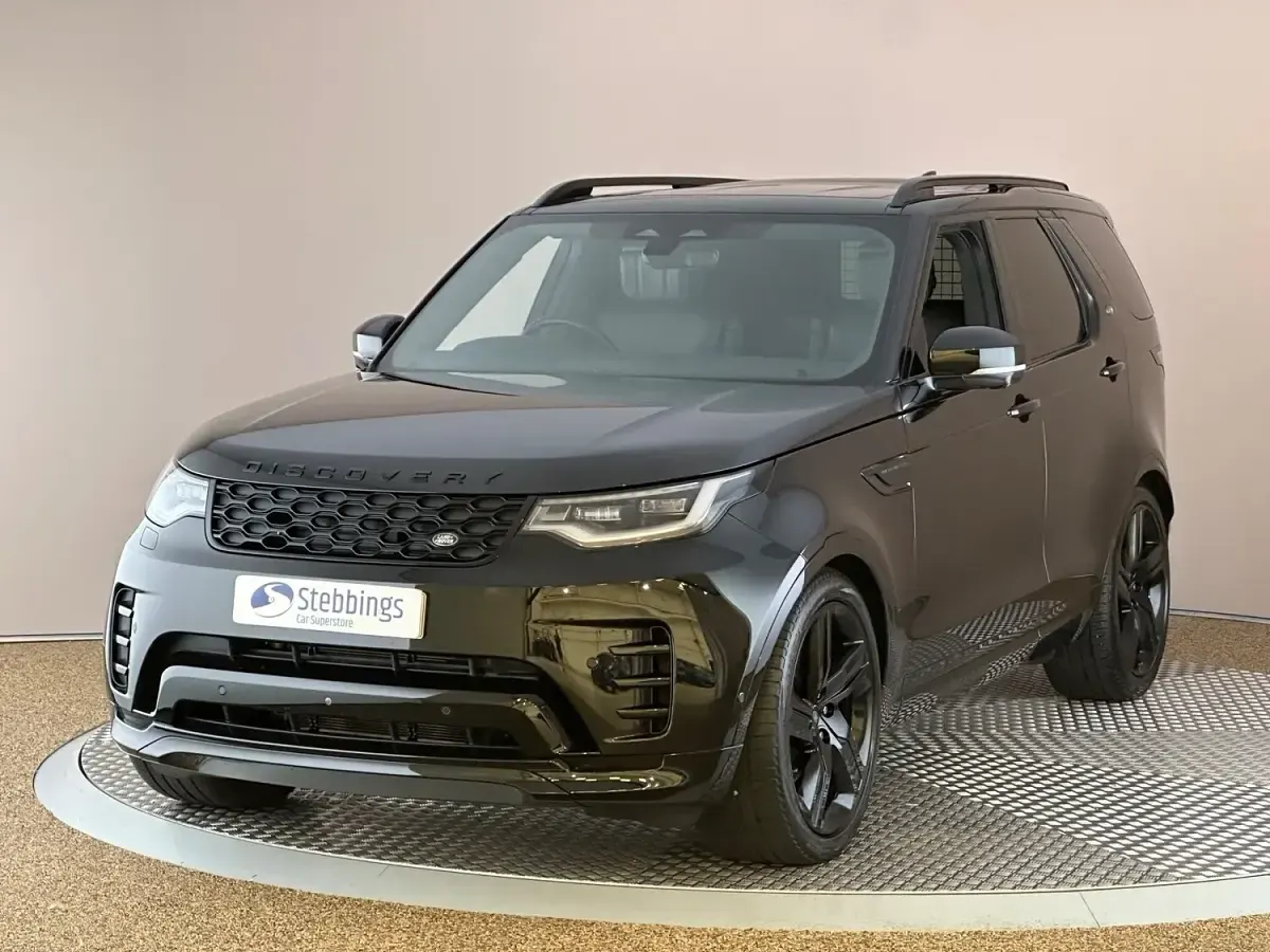 Used Land Rover Discovery HSE Dynamic 296 HP (217 kW) 2024 Black SUV
