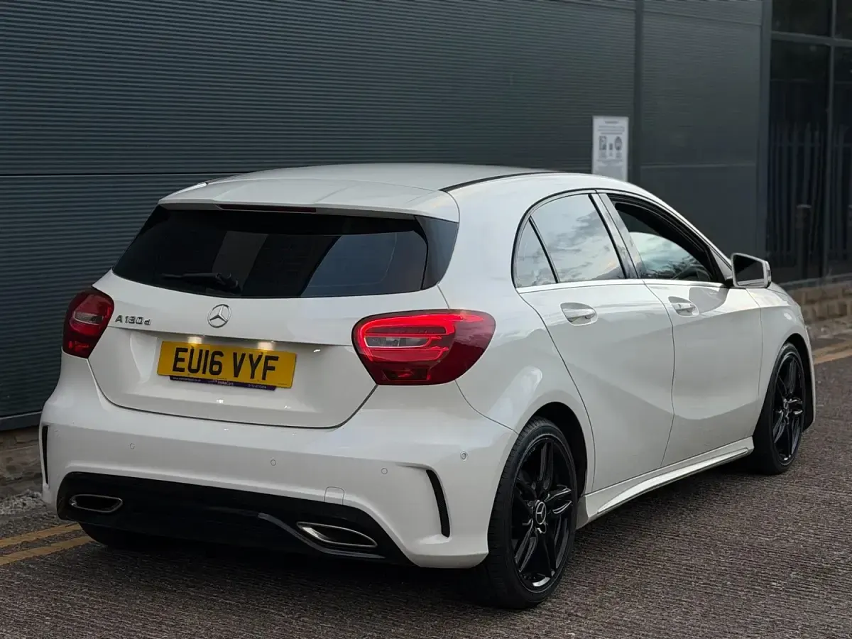 Used Mercedes A180 Executive 2016 White Hatchback