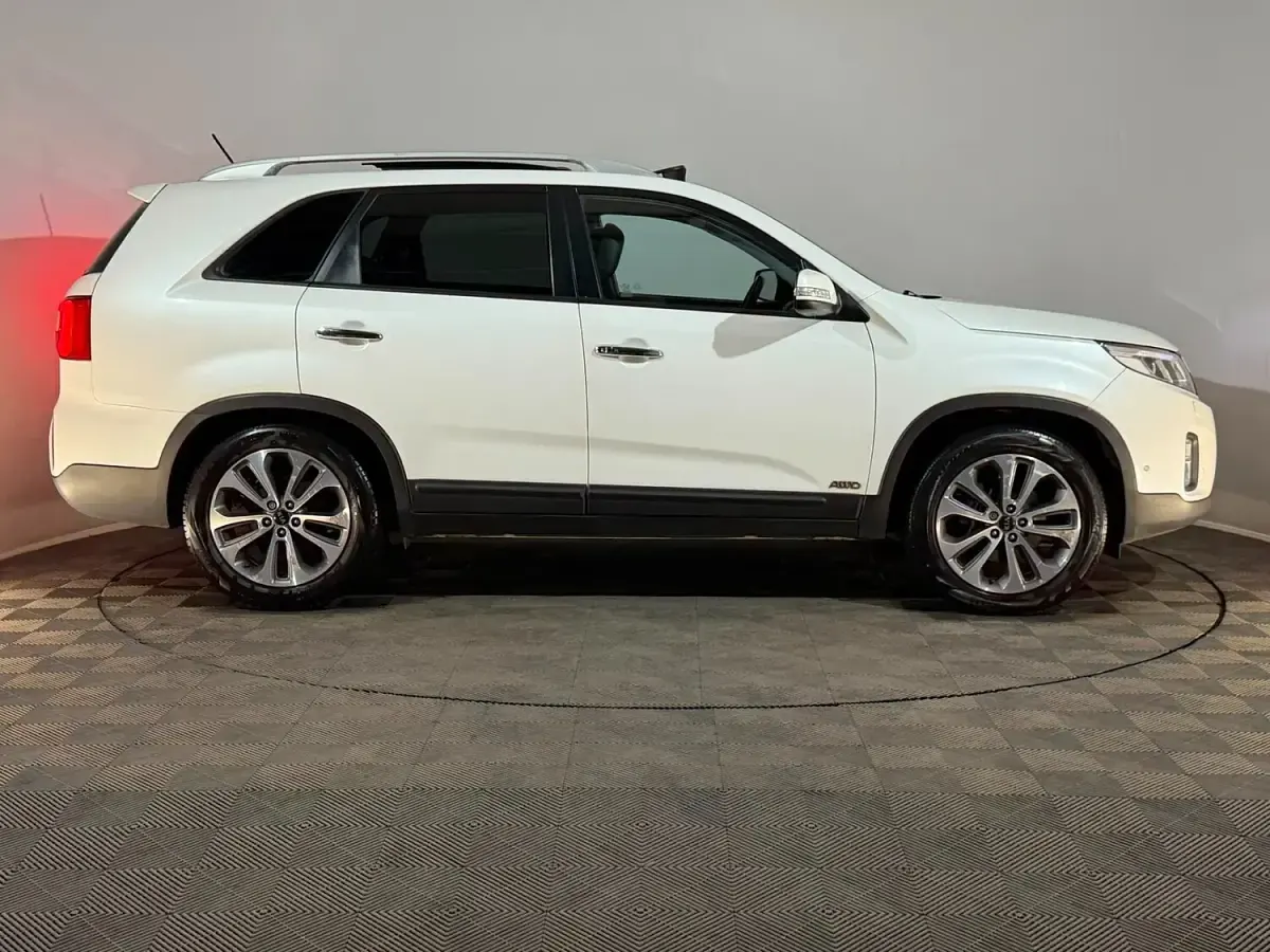 Used Kia Sorento 200 HP (147 kW) 2014 White SUV