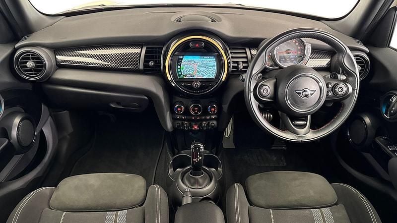 Used Mini Cooper S Sport 189 HP (139 kW) 2019 White Hatchback