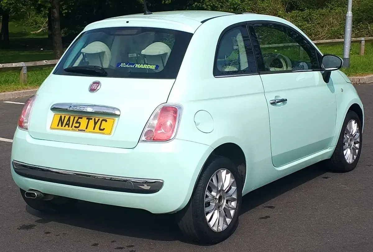 Used Fiat 500 Lounge 69 HP (50 kW) 2015 Green Hatchback