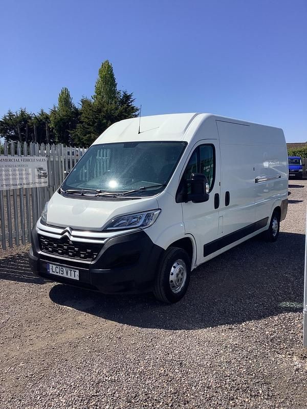 Used Citroën Relay 130 HP (95 kW) 2019 White Van