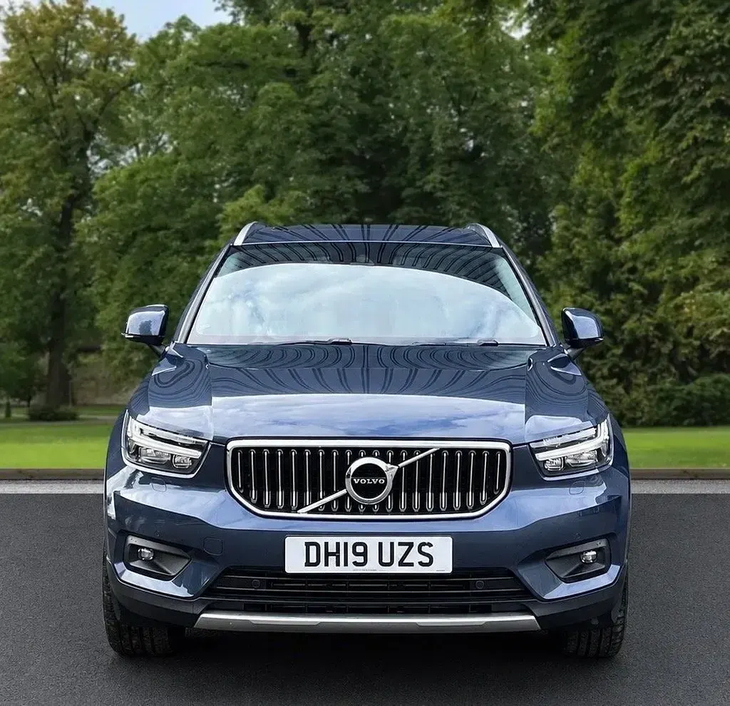 Used Volvo XC40 Inscription 244 HP (179 kW) 2019 Blue SUV