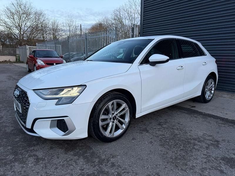 Used Audi A3 Sportback Sport 110 HP (80 kW) 2021 White Hatchback