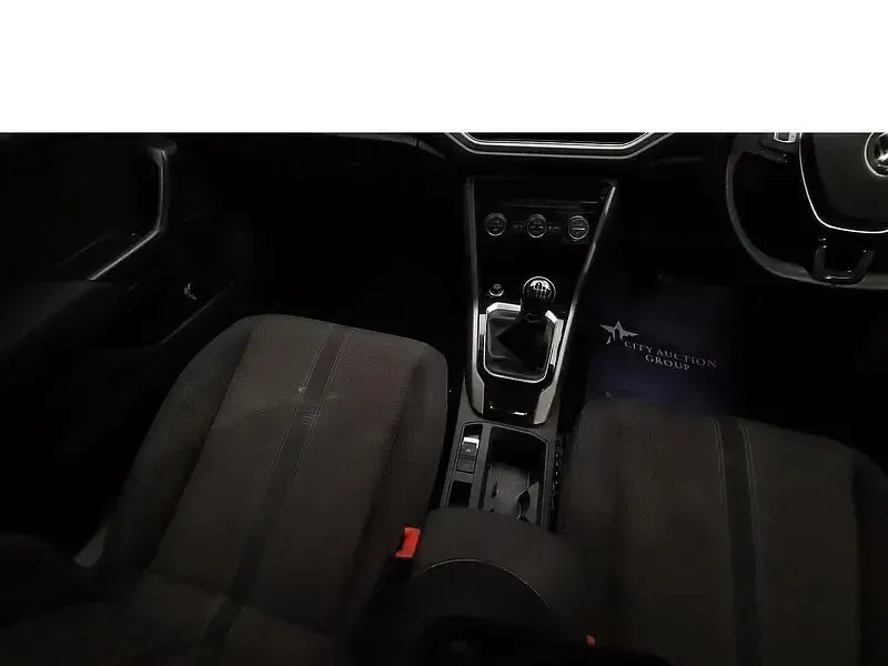 Używany VW T-Roc SE 150 KM (110 kW) 2021 Czarny SUV