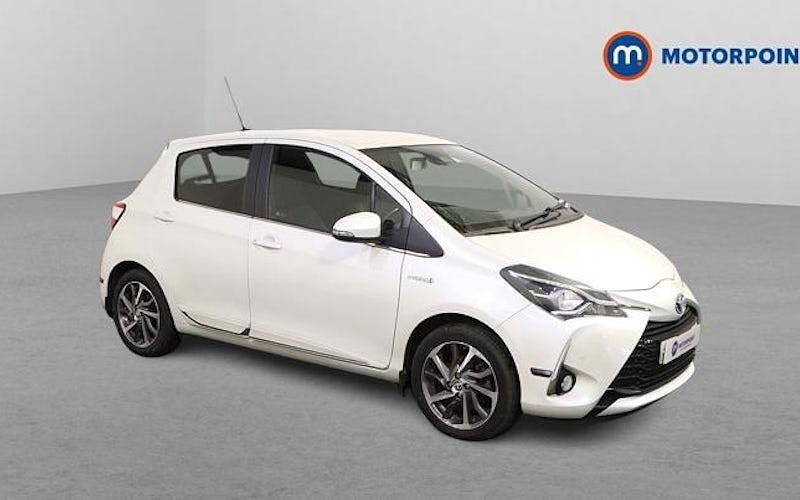 Used Toyota Yaris Hybrid 101 HP (74 kW) 2020 Hatchback