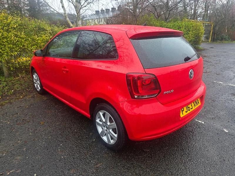 Used VW Polo Edition 60 HP (44 kW) 2013 Red Hatchback