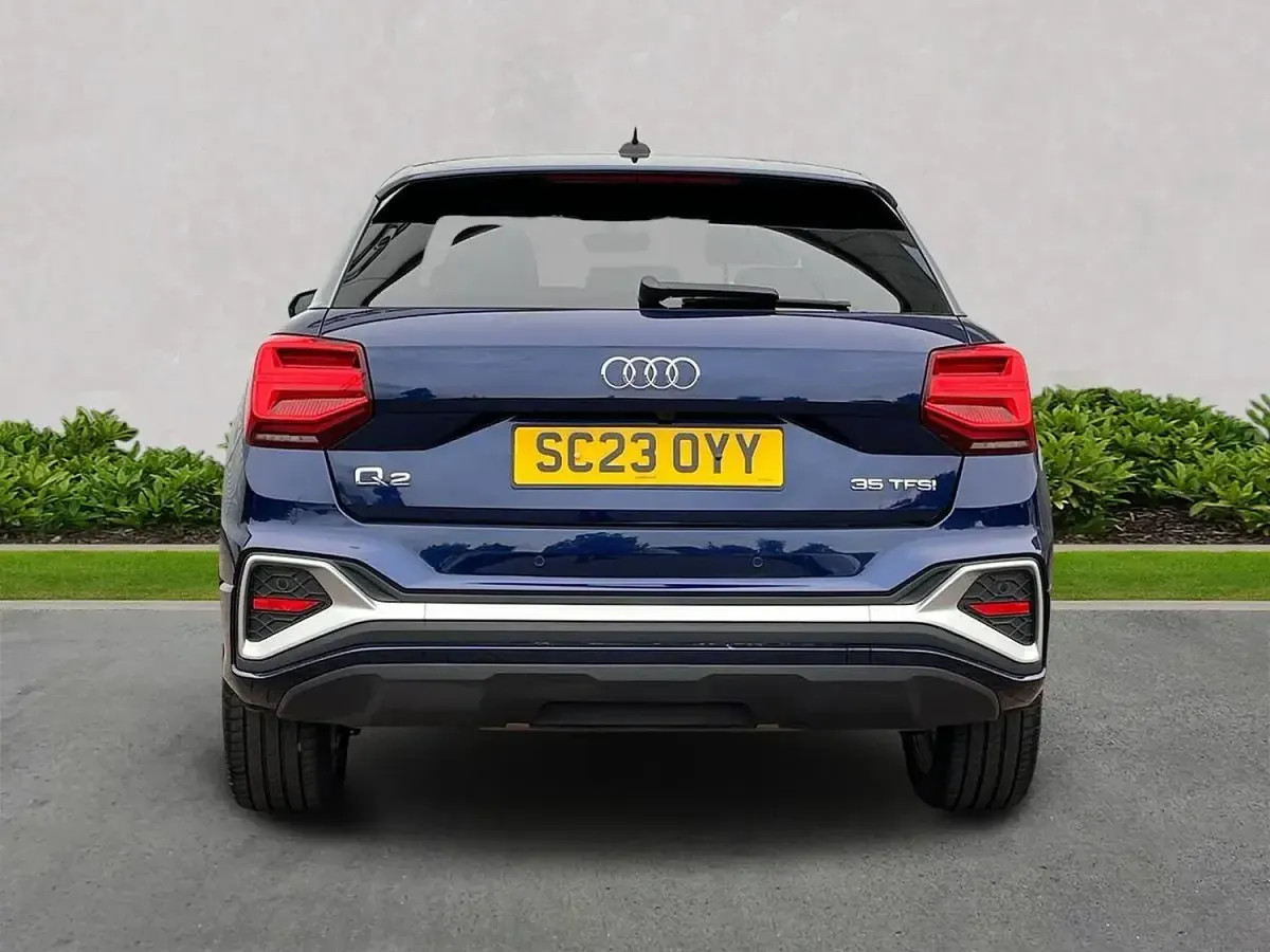 Used Audi Q2 S-Line 147 HP (108 kW) 2023 Blue SUV