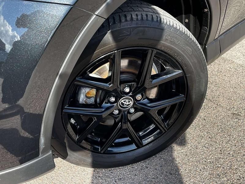 Used Toyota RAV4 Hybrid 197 HP (144 kW) 2018 Black SUV