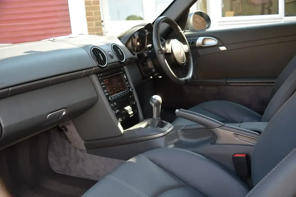 Used Porsche Cayman 265 HP (194 kW) 2010 Grey Coupe