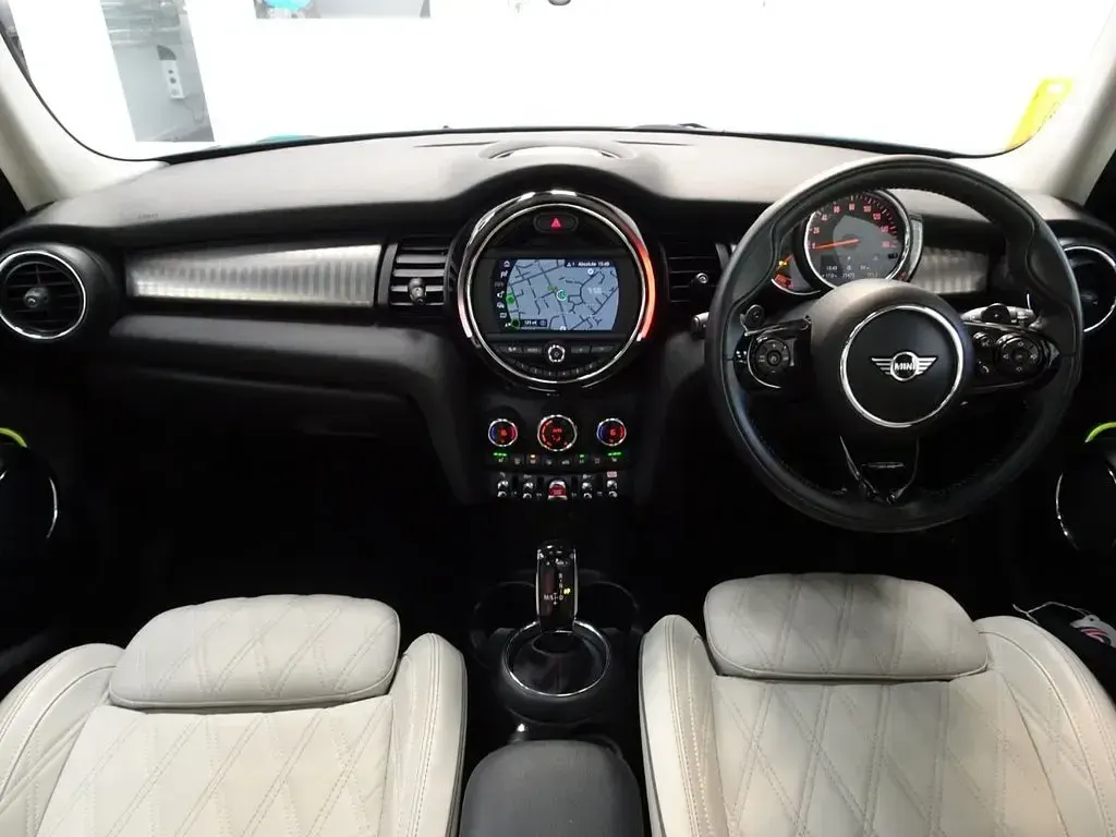 Used Mini Cooper S Exclusive 192 HP (141 kW) 2020 Green Hatchback