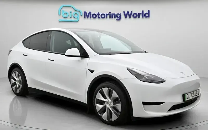 Used Tesla Model Y Standard Range 219 kW (299 HP) 2024 SUV