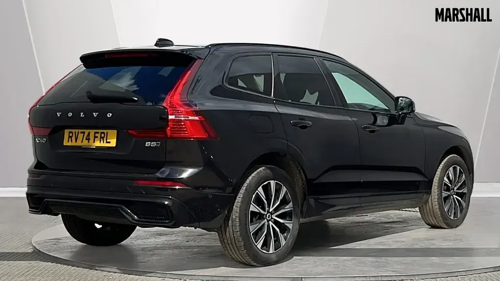 Used Volvo XC60 Plus 250 HP (183 kW) 2024 Black SUV