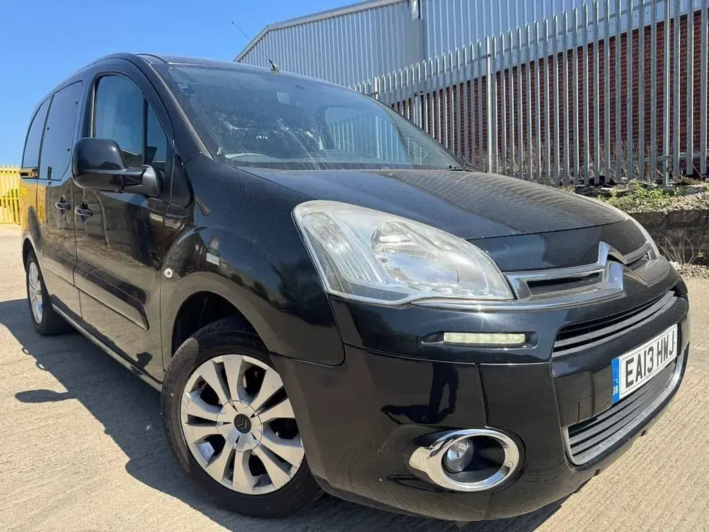 Usado Citroën Berlingo 2013 Preto Monovolume