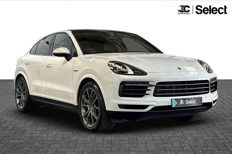 White Used 2022 Porsche Cayenne SUV | £61,000 (Fair price) - Image 1/4