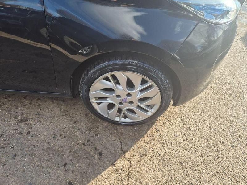 Usado Renault Zoe Dynamique 64 kW (88 HP) 2014 Preto Citadino