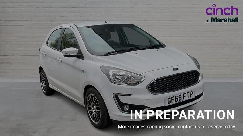 Used Ford Ka Plus Zetec 85 HP (62 kW) 2019 White Hatchback