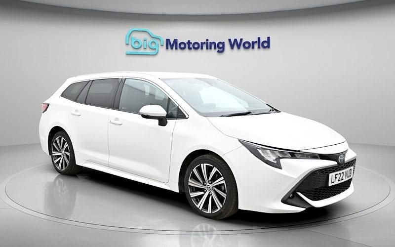 Used Toyota Corolla Design 122 HP (89 kW) 2022 Estate