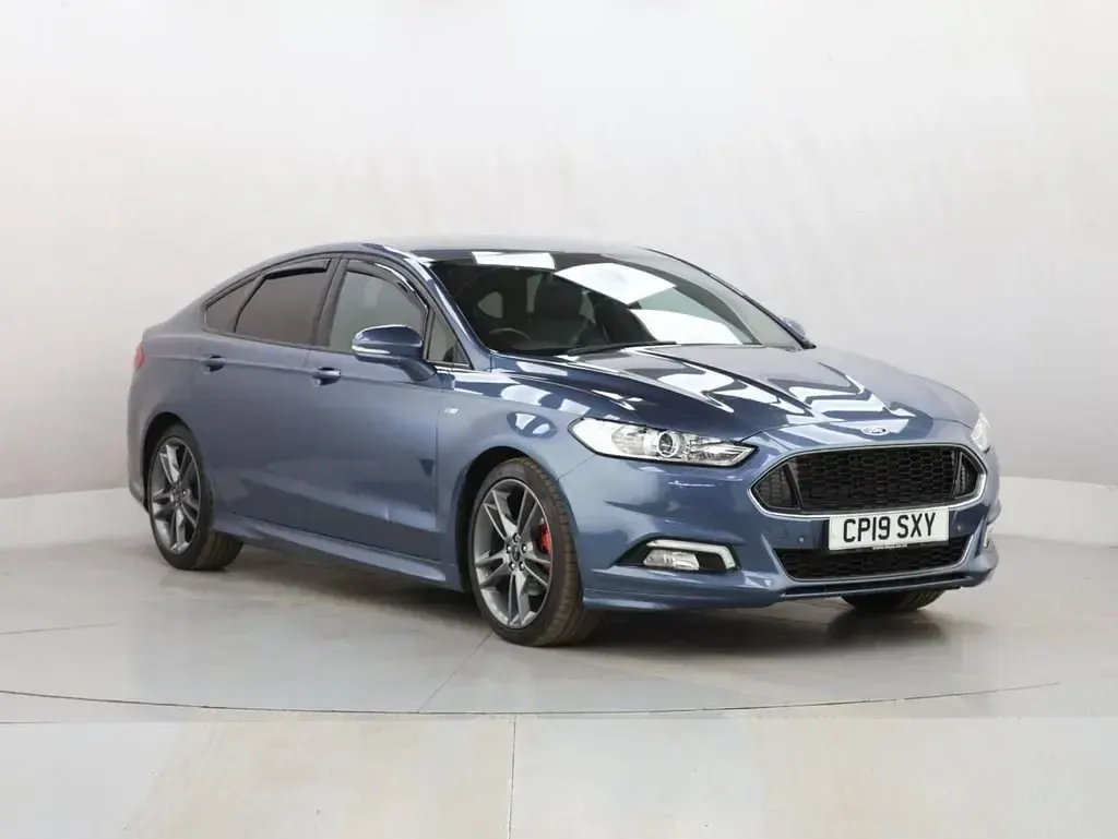 Używany Ford Mondeo ST-Line 180 KM (132 kW) 2019 Niebieski Hatchback
