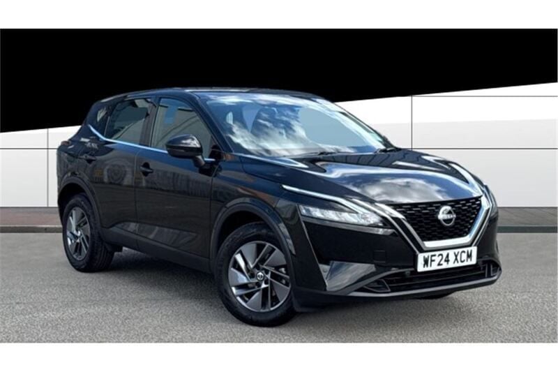 Black Used 2024 Nissan Qashqai Acenta Premium SUV | £19,795 (Good price) - Image 1/4