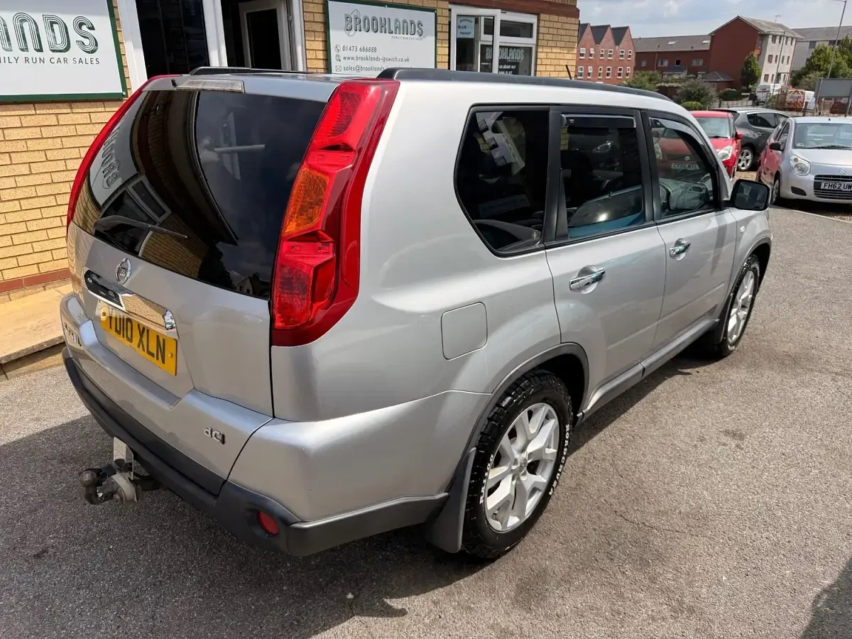 Used Nissan X-Trail Tekna 170 HP (125 kW) 2010 Silver SUV