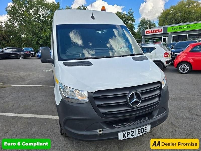 Used Mercedes Sprinter Progressive 148 HP (108 kW) 2021 White Van