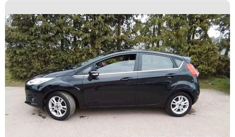 Used Ford Fiesta Zetec 82 HP (60 kW) 2016 Black Hatchback